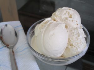 Homemade Vanilla Ice Cream (VIDEO)