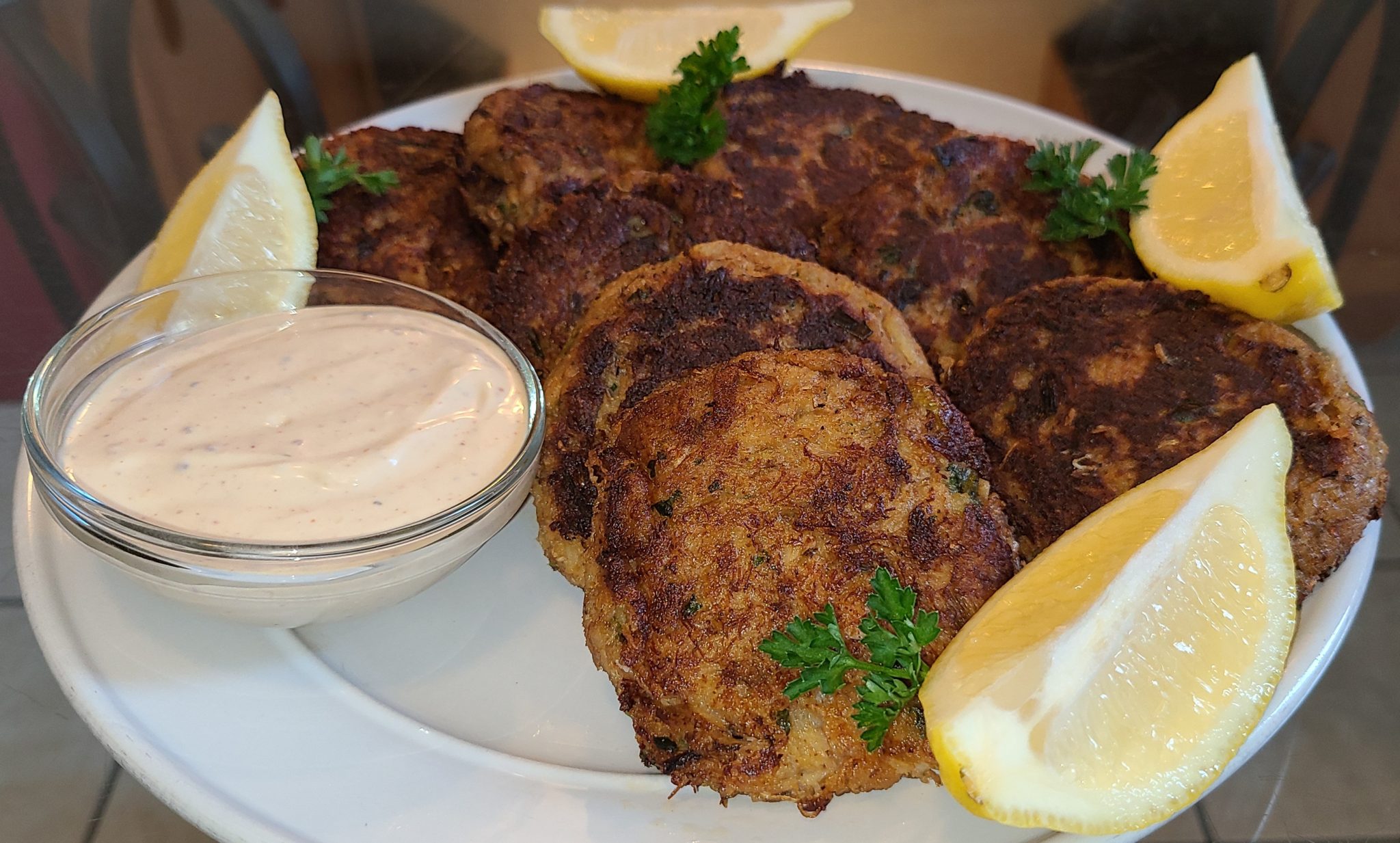 Crab cakes with dipping sauce charliethecookandrews