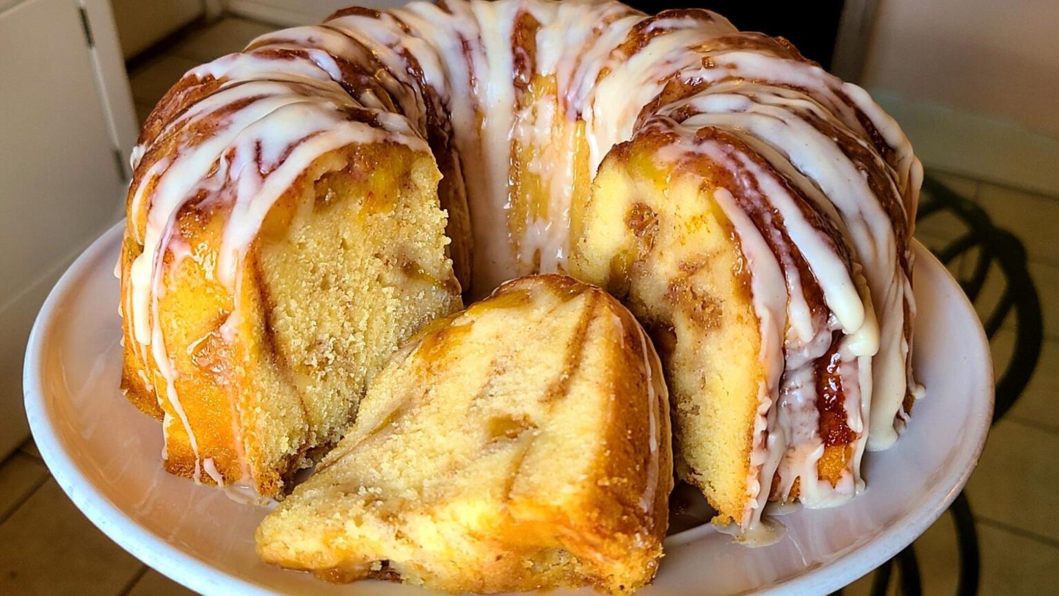 Peaches And Homemade Vanilla Bundt Cake Charliethecookandrews 5585